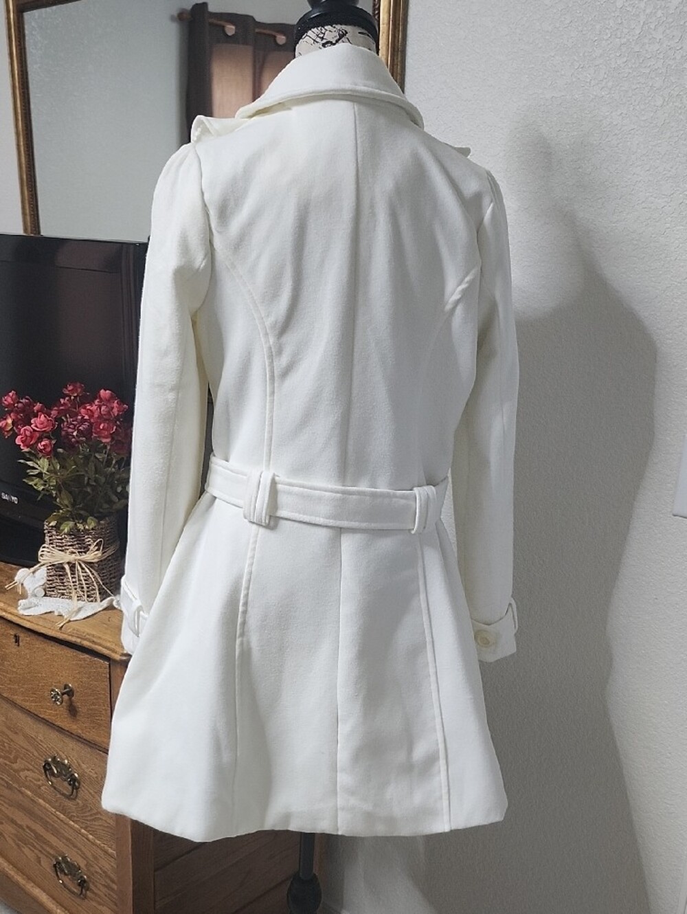 Miss London White Ruffle-Collar Double-Breasted Wool Blend Coat - Picture 2 of 11